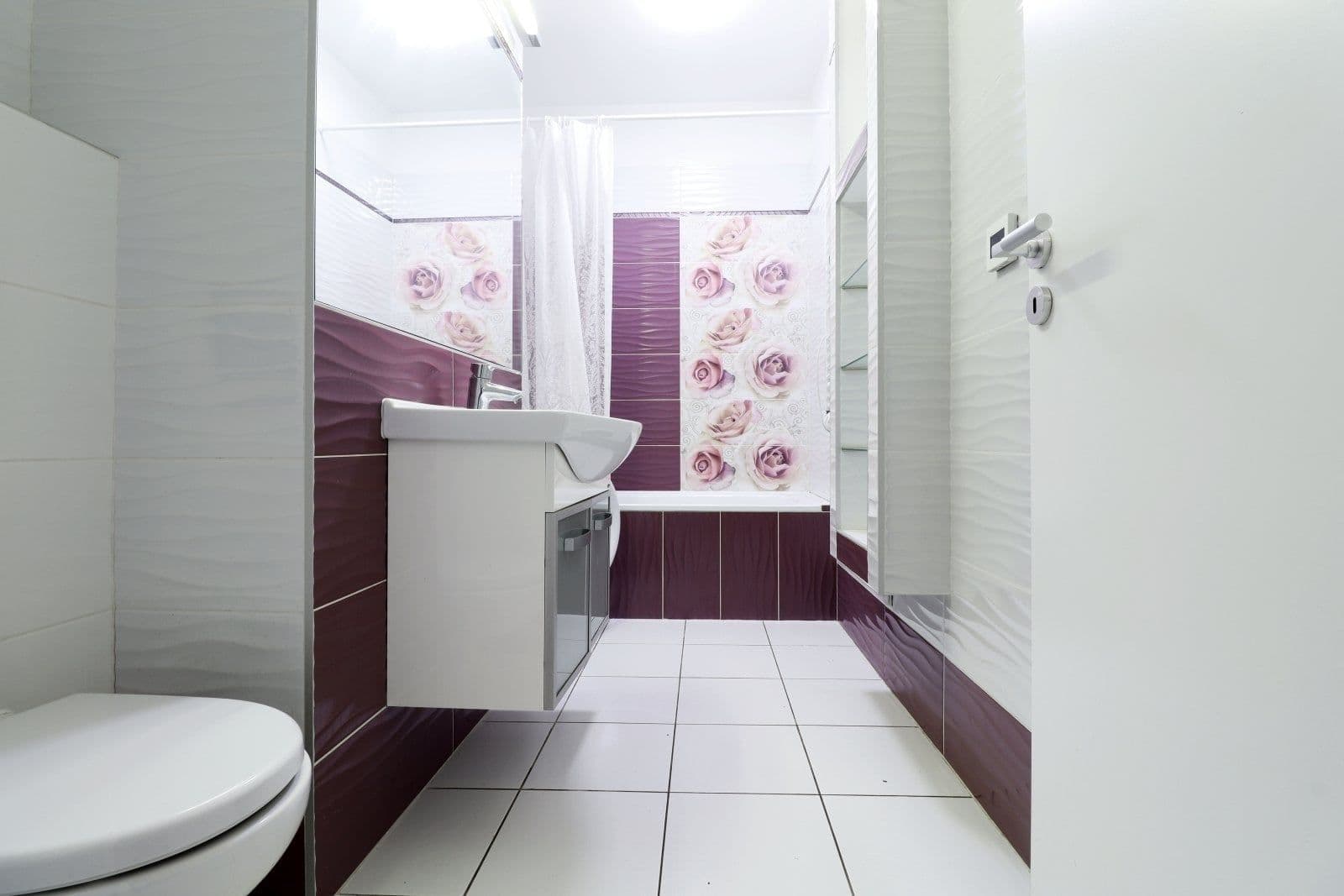 Prenájom bytu 2-izbový 47 m², 5. května, Praha, Praha Prenájom bytu 2-izbový 47 m², 5. května, Praha, Praha