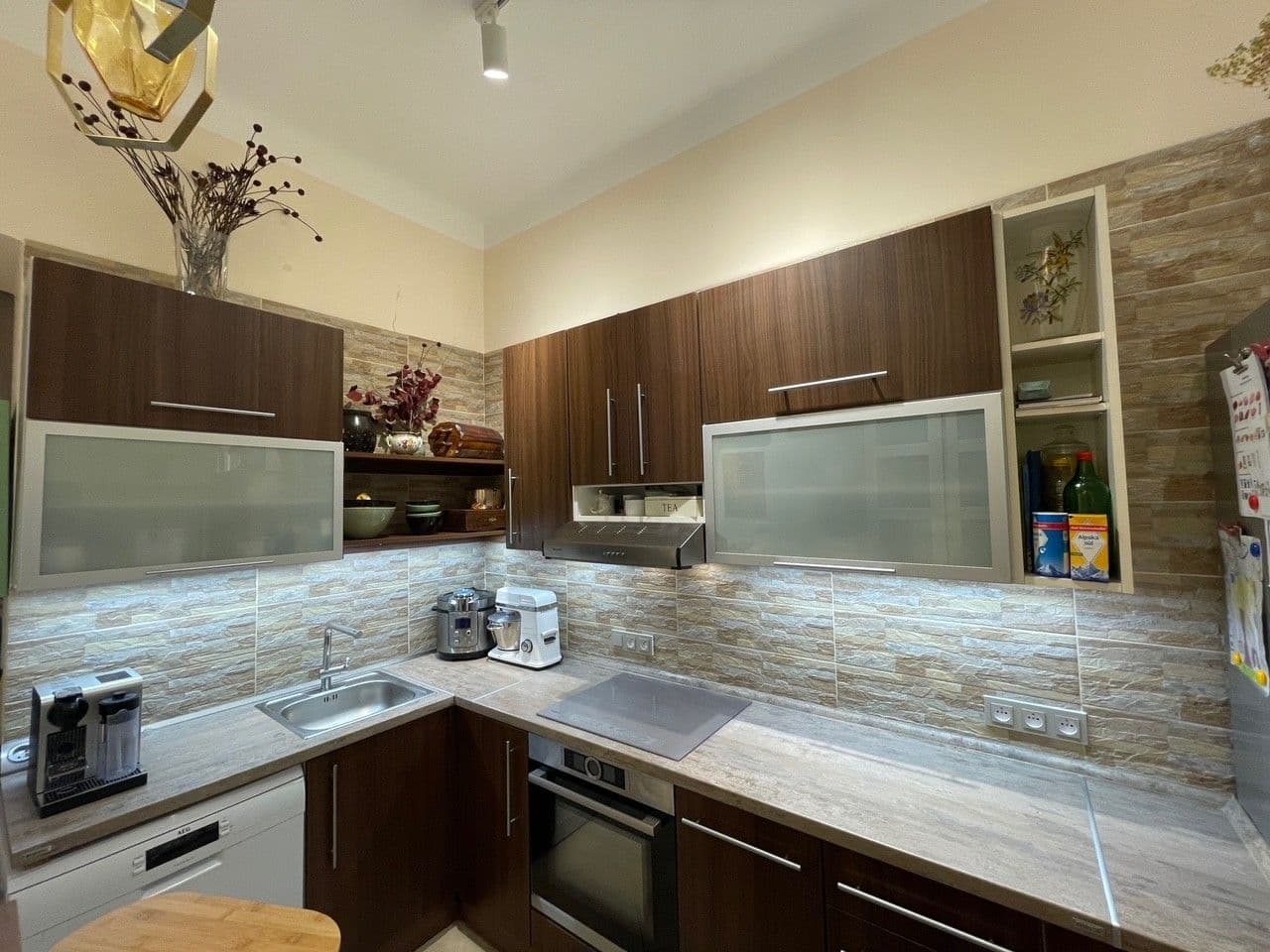 Prenájom bytu 2-izbový 64 m², Letohradská, Praha, Praha Prenájom bytu 2-izbový 64 m², Letohradská, Praha, Praha