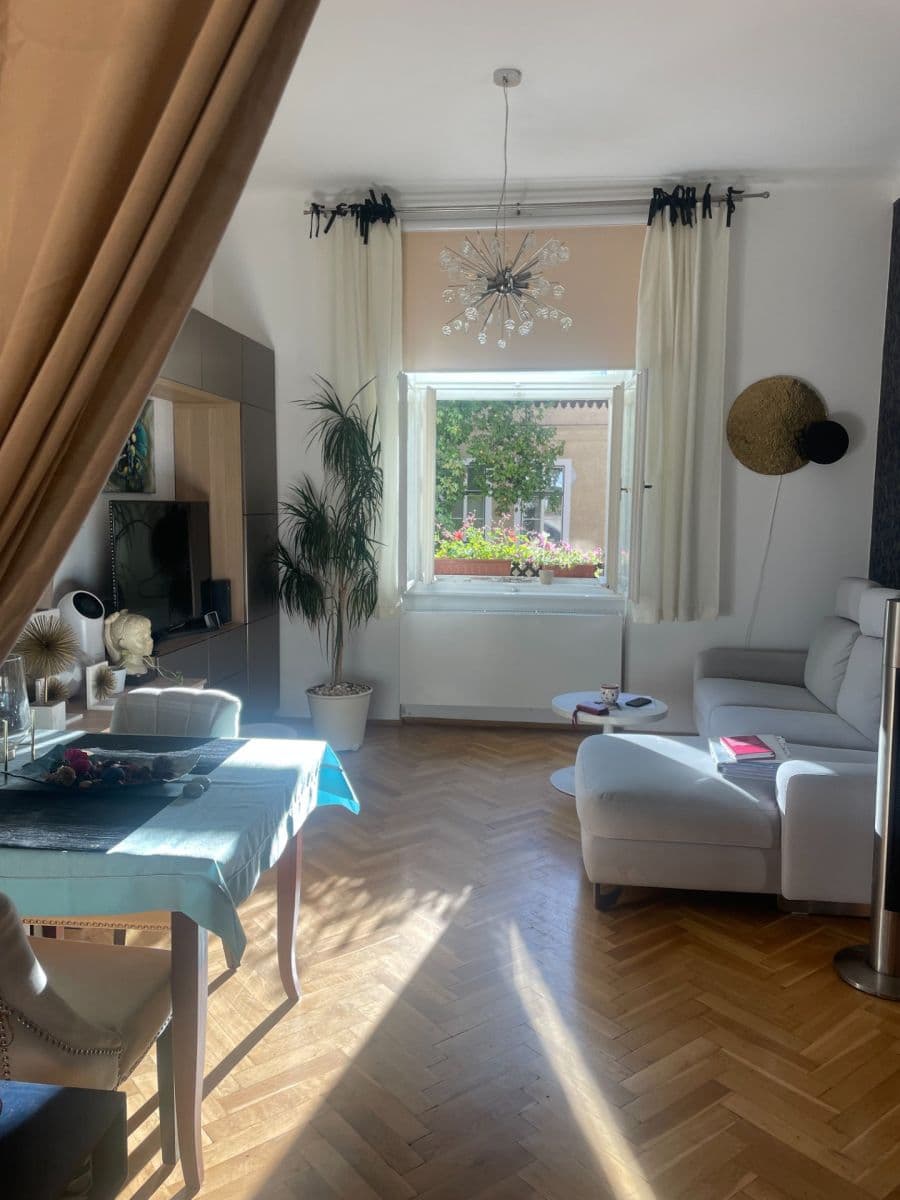 Prenájom bytu 2-izbový 64 m², Letohradská, Praha, Praha Prenájom bytu 2-izbový 64 m², Letohradská, Praha, Praha