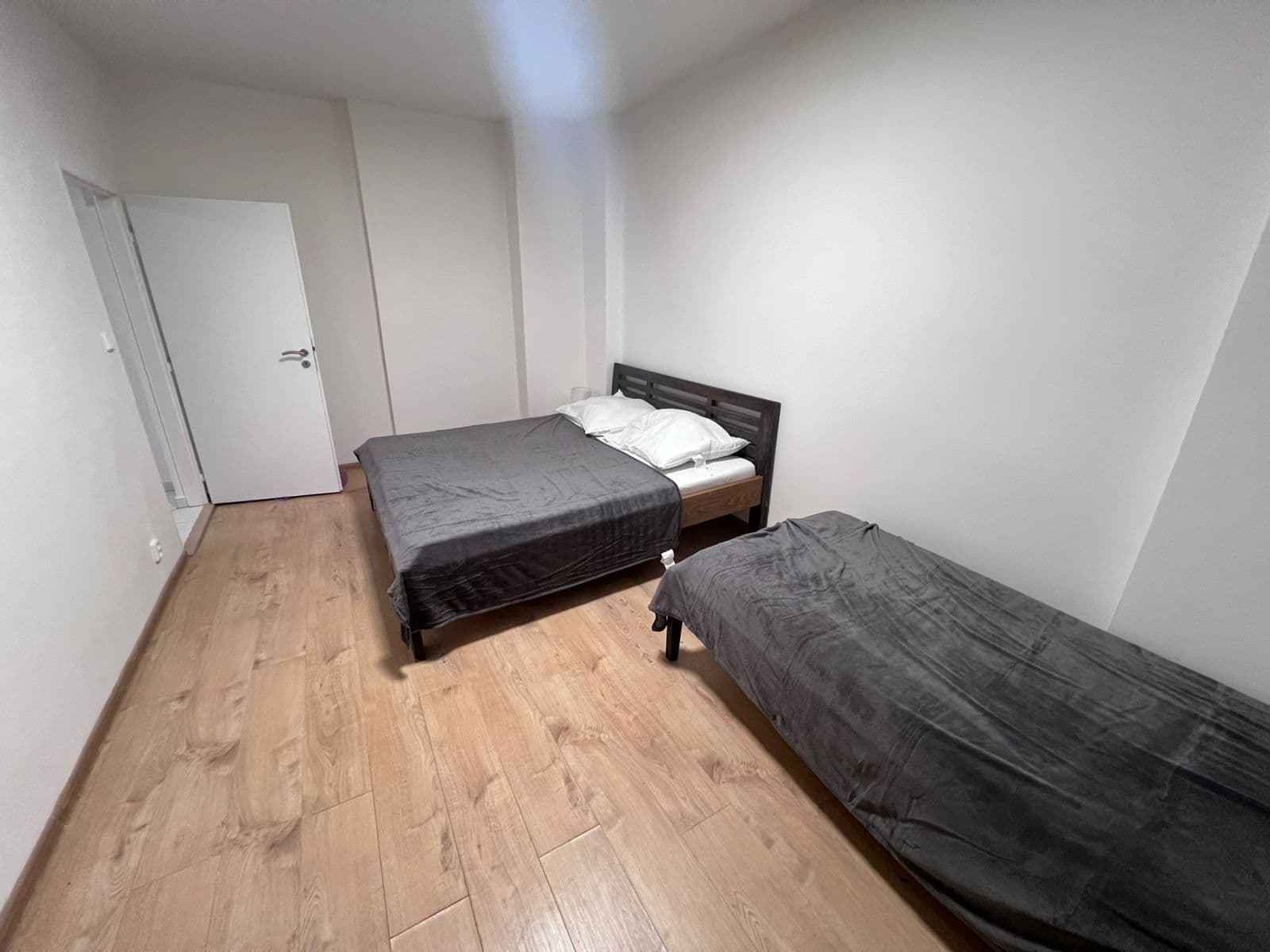 Prenájom bytu 77 m², Koptova, Karlovy Vary, Karlovarský kraj Prenájom bytu 77 m², Koptova, Karlovy Vary, Karlovarský kraj