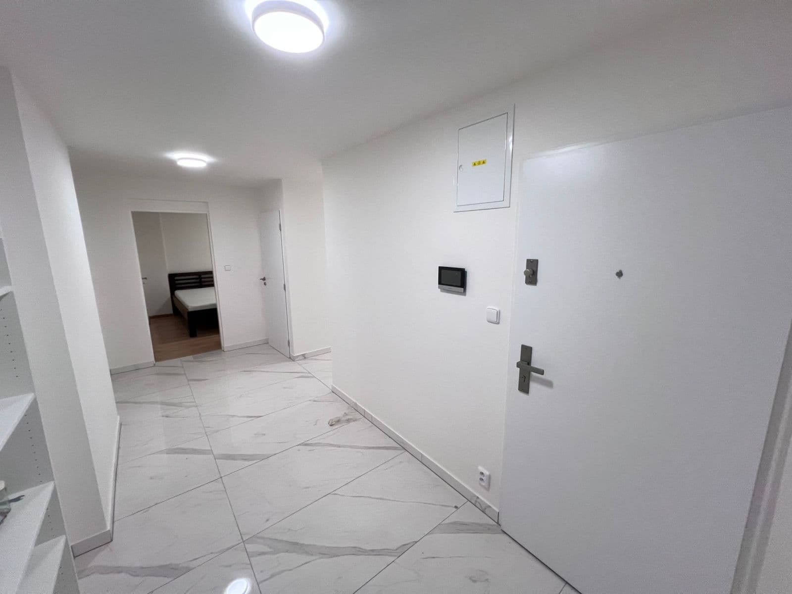 Prenájom bytu 77 m², Koptova, Karlovy Vary, Karlovarský kraj Prenájom bytu 77 m², Koptova, Karlovy Vary, Karlovarský kraj