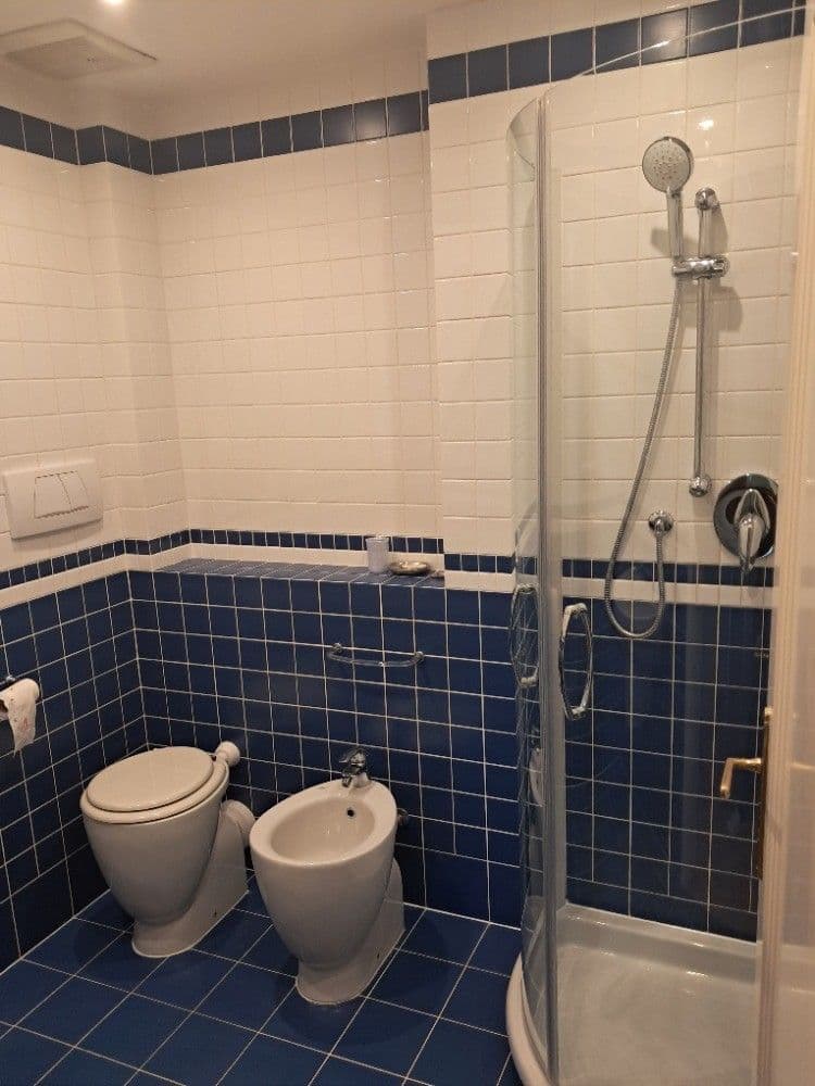 Prenájom bytu 3-izbový 111 m², Anny Letenské, Praha, Praha Prenájom bytu 3-izbový 111 m², Anny Letenské, Praha, Praha