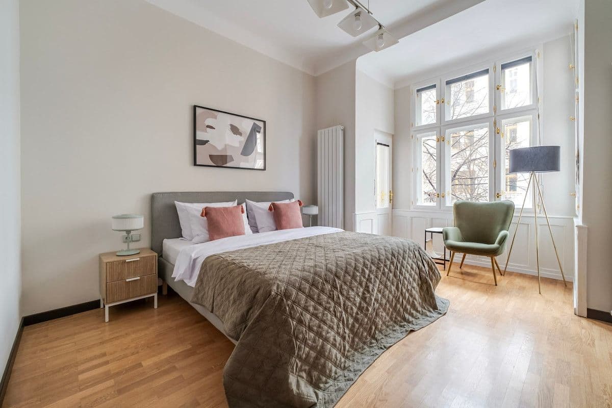 Prenájom bytu 84 m², Slavíkova, Praha, Praha Prenájom bytu 84 m², Slavíkova, Praha, Praha