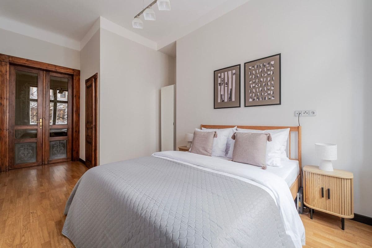 Prenájom bytu 84 m², Slavíkova, Praha, Praha Prenájom bytu 84 m², Slavíkova, Praha, Praha