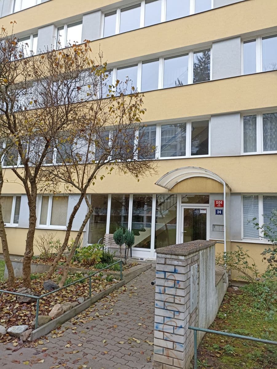 Prenájom bytu 1-izbový 33 m², Milevská, Praha, Praha Prenájom bytu 1-izbový 33 m², Milevská, Praha, Praha