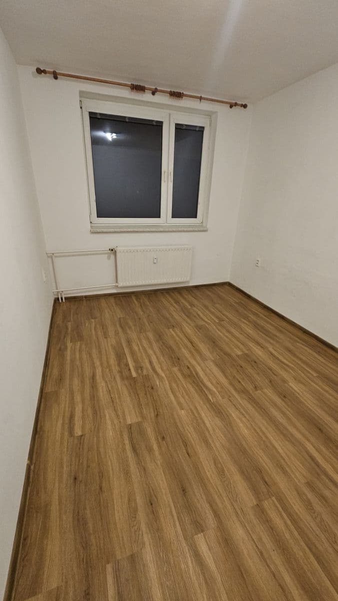 Prenájom bytu 2-izbový 35 m², Vrbová, Ústí nad Orlicí, Pardubický kraj Prenájom bytu 2-izbový 35 m², Vrbová, Ústí nad Orlicí, Pardubický kraj