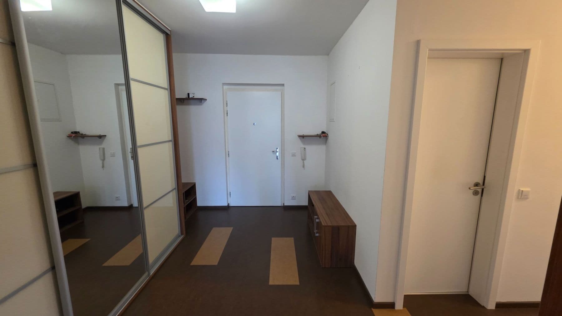 Predaj bytu 5-izbový 154 m², Edisonova, Praha, Praha Predaj bytu 5-izbový 154 m², Edisonova, Praha, Praha