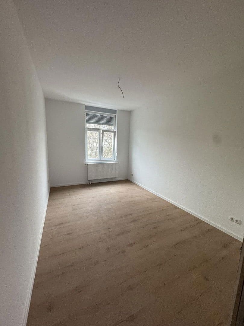 Prenájom bytu 2-izbový 50 m², Falkenstr. 5, Ludwigshafen, Porýnie-Falcko Prenájom bytu 2-izbový 50 m², Falkenstr. 5, Ludwigshafen, Porýnie-Falcko