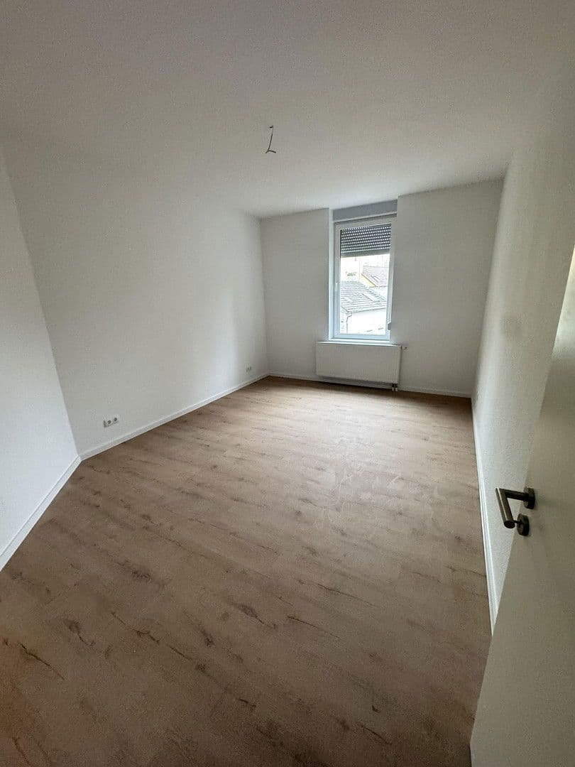 Prenájom bytu 2-izbový 50 m², Falkenstr. 5, Ludwigshafen, Porýnie-Falcko Prenájom bytu 2-izbový 50 m², Falkenstr. 5, Ludwigshafen, Porýnie-Falcko