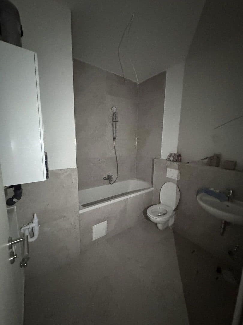 Prenájom bytu 2-izbový 50 m², Falkenstr. 5, Ludwigshafen, Porýnie-Falcko Prenájom bytu 2-izbový 50 m², Falkenstr. 5, Ludwigshafen, Porýnie-Falcko