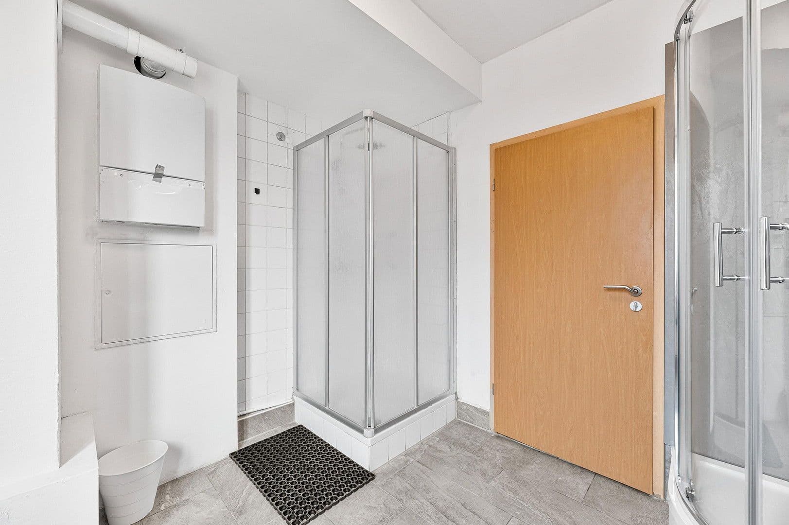 Prenájom nebytového priestoru 300 m², Rungestraße 4, Stuttgart, Bádensko-Wurttembersko Prenájom nebytového priestoru 300 m², Rungestraße 4, Stuttgart, Bádensko-Wurttembersko