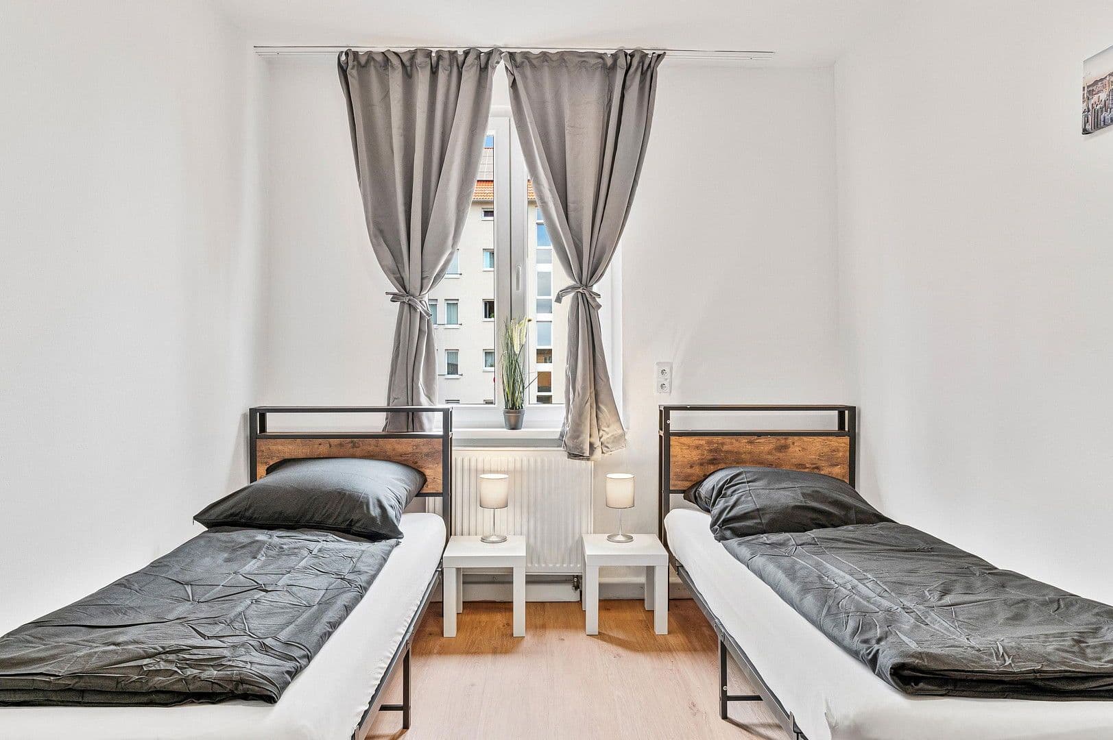 Prenájom nebytového priestoru 300 m², Rungestraße 4, Stuttgart, Bádensko-Wurttembersko Prenájom nebytového priestoru 300 m², Rungestraße 4, Stuttgart, Bádensko-Wurttembersko