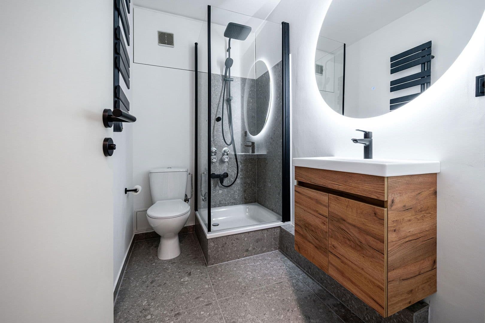 Predaj bytu 1-izbový 36 m², München, Bavorsko Predaj bytu 1-izbový 36 m², München, Bavorsko