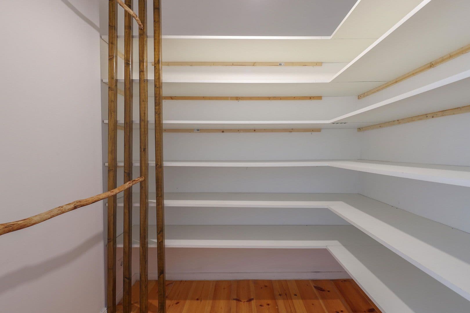 Predaj bytu 3-izbový 86 m², Berlin, Berlín Predaj bytu 3-izbový 86 m², Berlin, Berlín