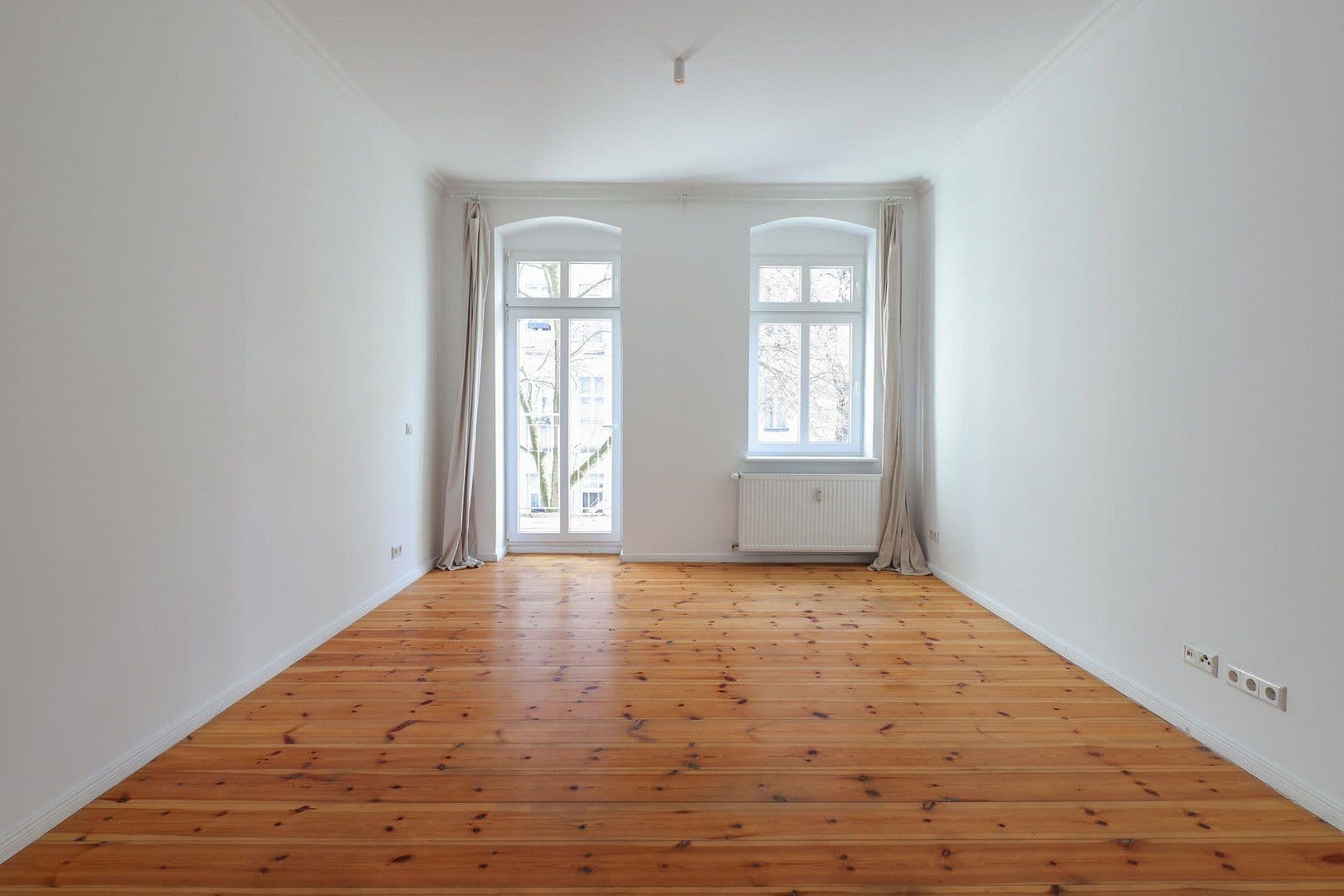 Predaj bytu 3-izbový 86 m², Berlin, Berlín Predaj bytu 3-izbový 86 m², Berlin, Berlín