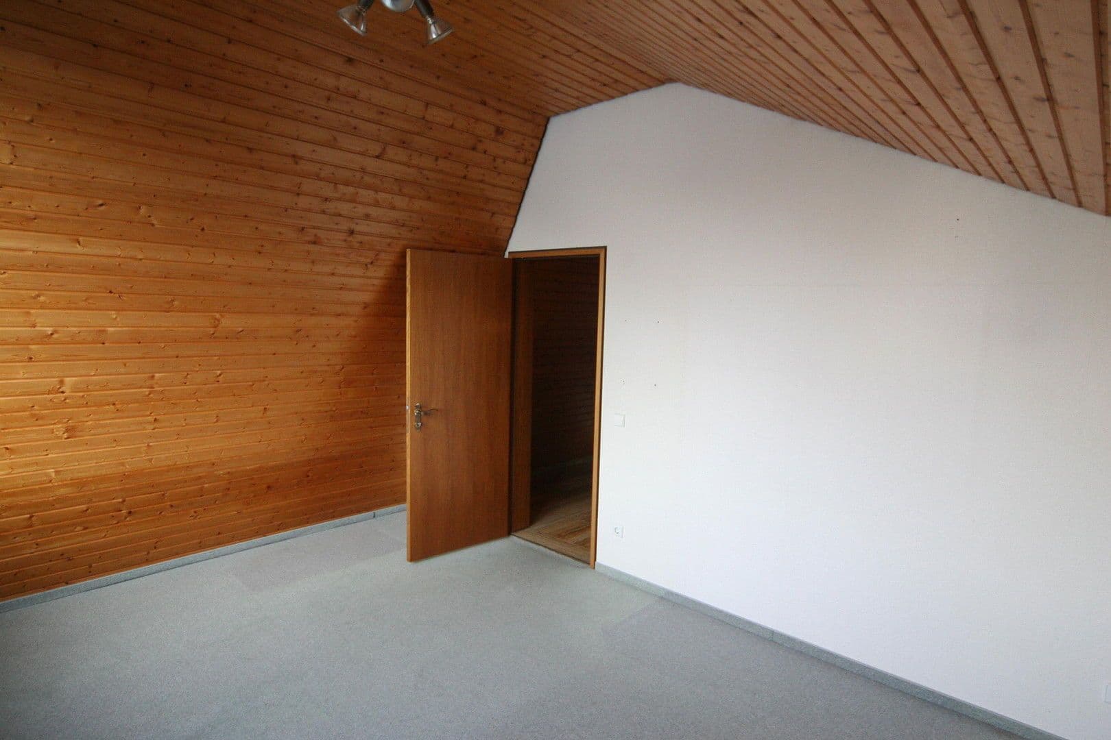 Predaj domu 193 m², pozemek 517 m², Steinenbronn, Bádensko-Wurttembersko Predaj domu 193 m², pozemek 517 m², Steinenbronn, Bádensko-Wurttembersko