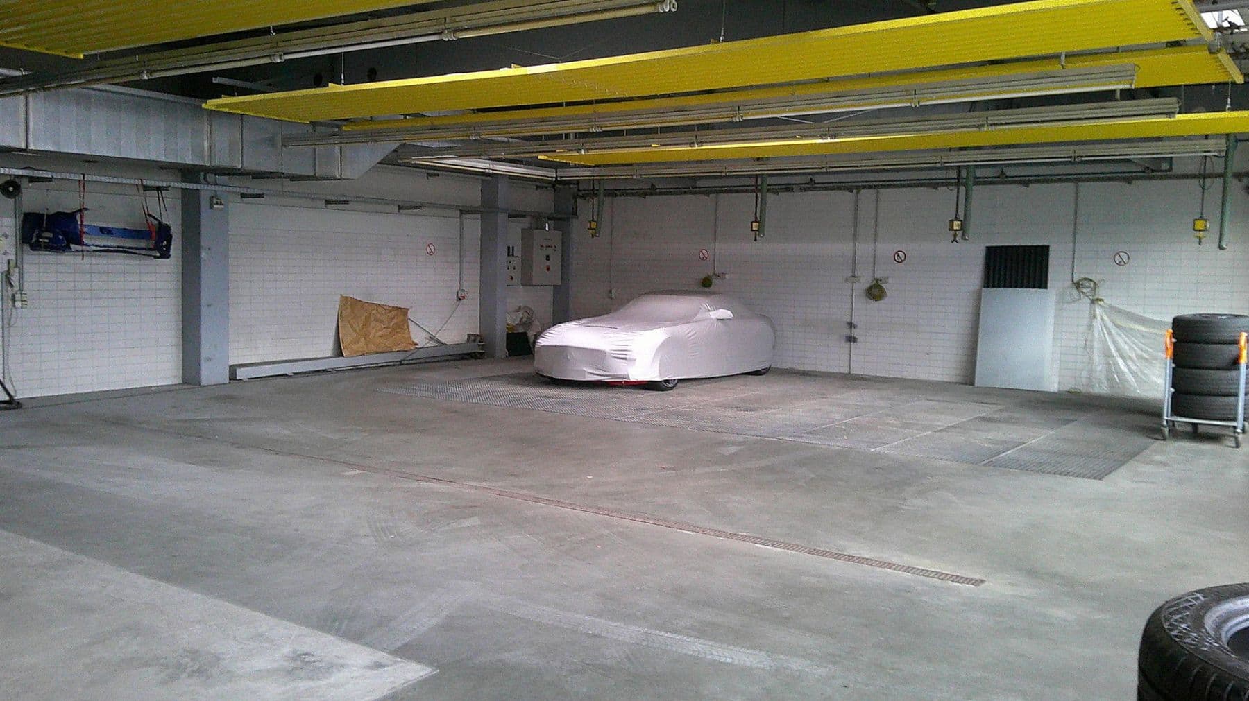 Prenájom nebytového priestoru 5.000 m², Berlin, Berlín Prenájom nebytového priestoru 5.000 m², Berlin, Berlín