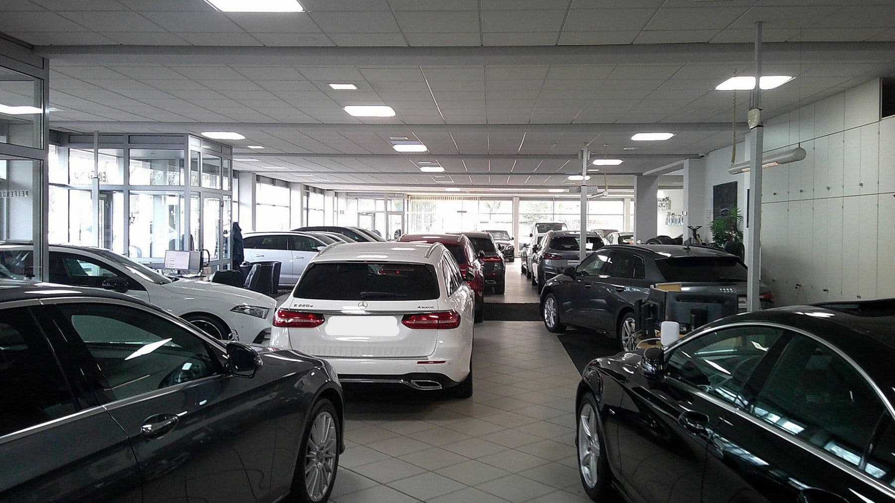 Prenájom nebytového priestoru 5.000 m², Berlin, Berlín Prenájom nebytového priestoru 5.000 m², Berlin, Berlín