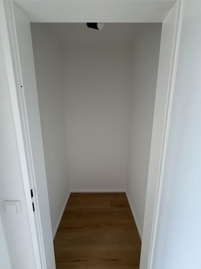 Prenájom bytu 3-izbový 66 m², Fiedlerstraße 122, Kassel, Hesensko Prenájom bytu 3-izbový 66 m², Fiedlerstraße 122, Kassel, Hesensko