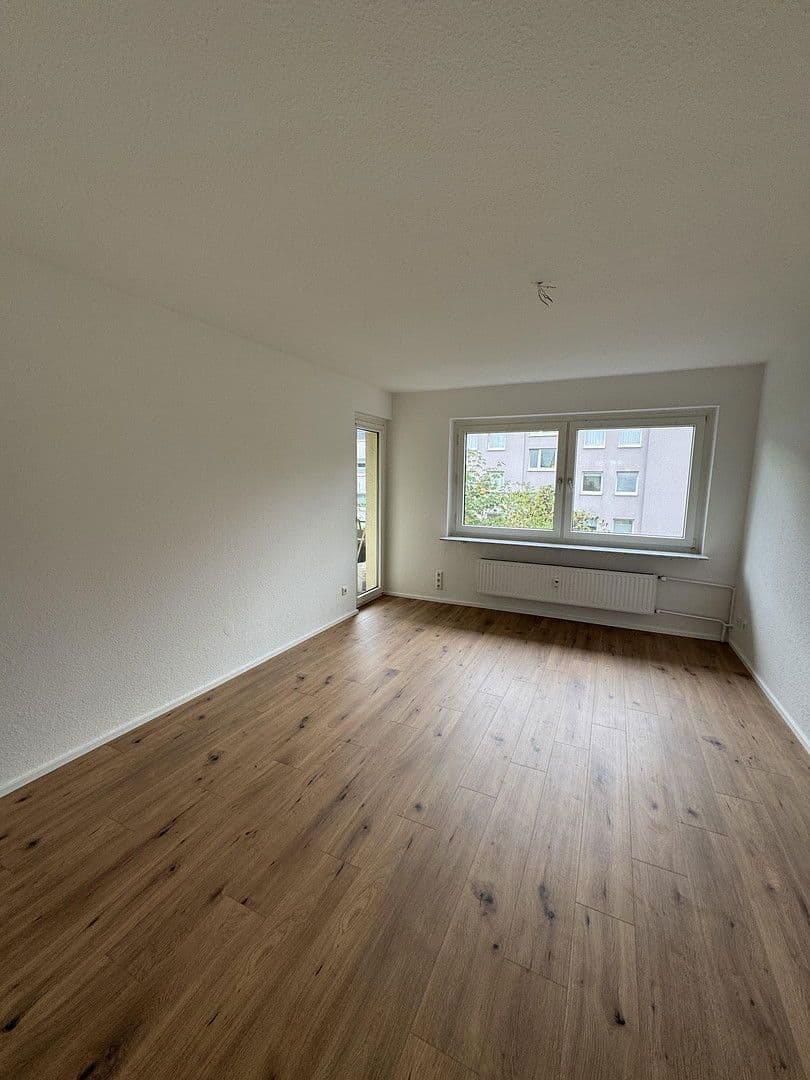 Prenájom bytu 3-izbový 66 m², Fiedlerstraße 122, Kassel, Hesensko Prenájom bytu 3-izbový 66 m², Fiedlerstraße 122, Kassel, Hesensko