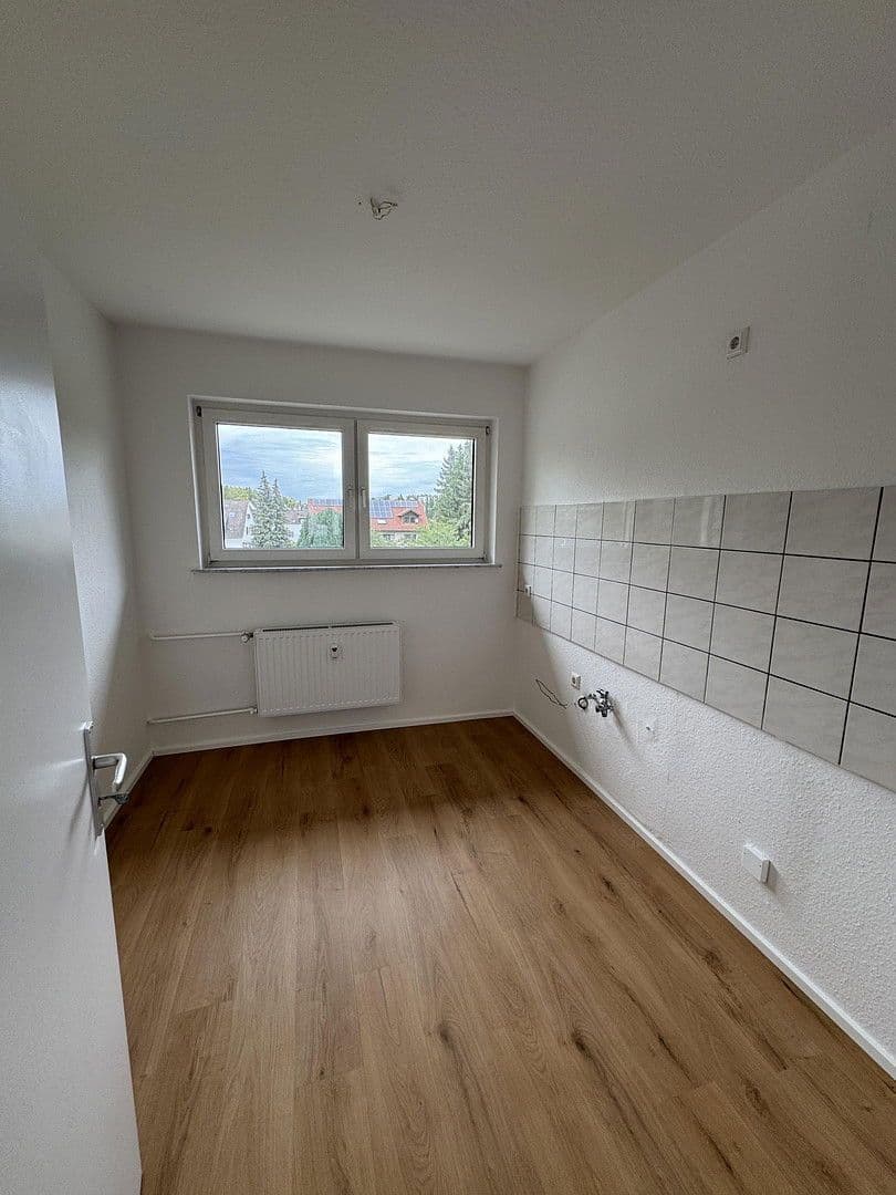 Prenájom bytu 3-izbový 66 m², Fiedlerstraße 122, Kassel, Hesensko Prenájom bytu 3-izbový 66 m², Fiedlerstraße 122, Kassel, Hesensko