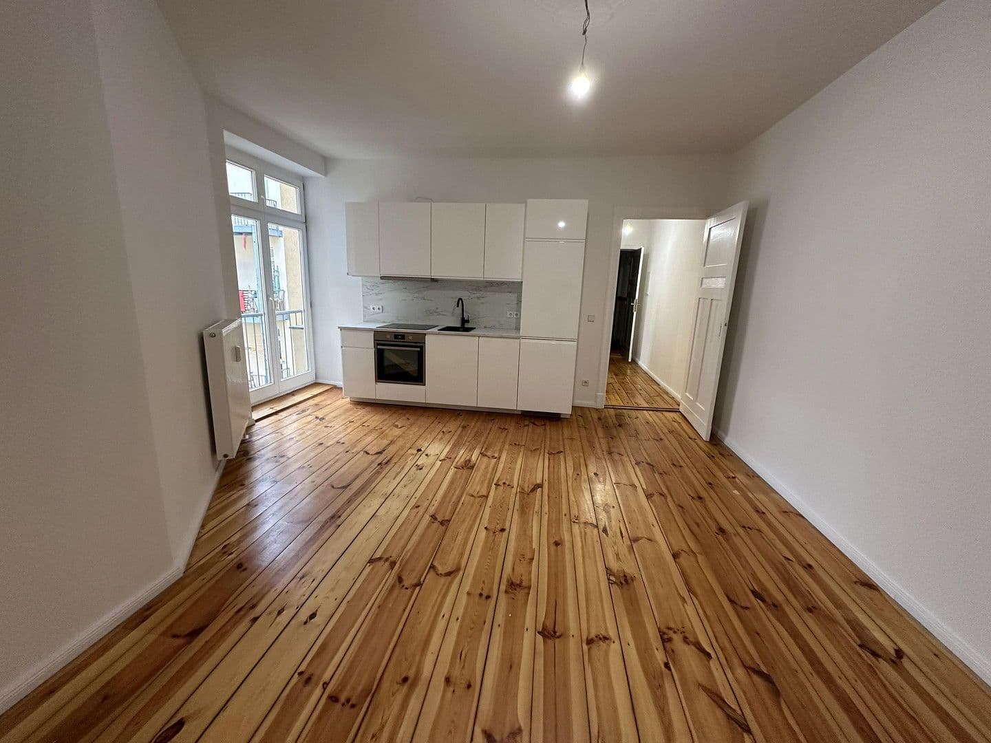 Prenájom bytu 2-izbový 45 m², Berlin, Berlín Prenájom bytu 2-izbový 45 m², Berlin, Berlín