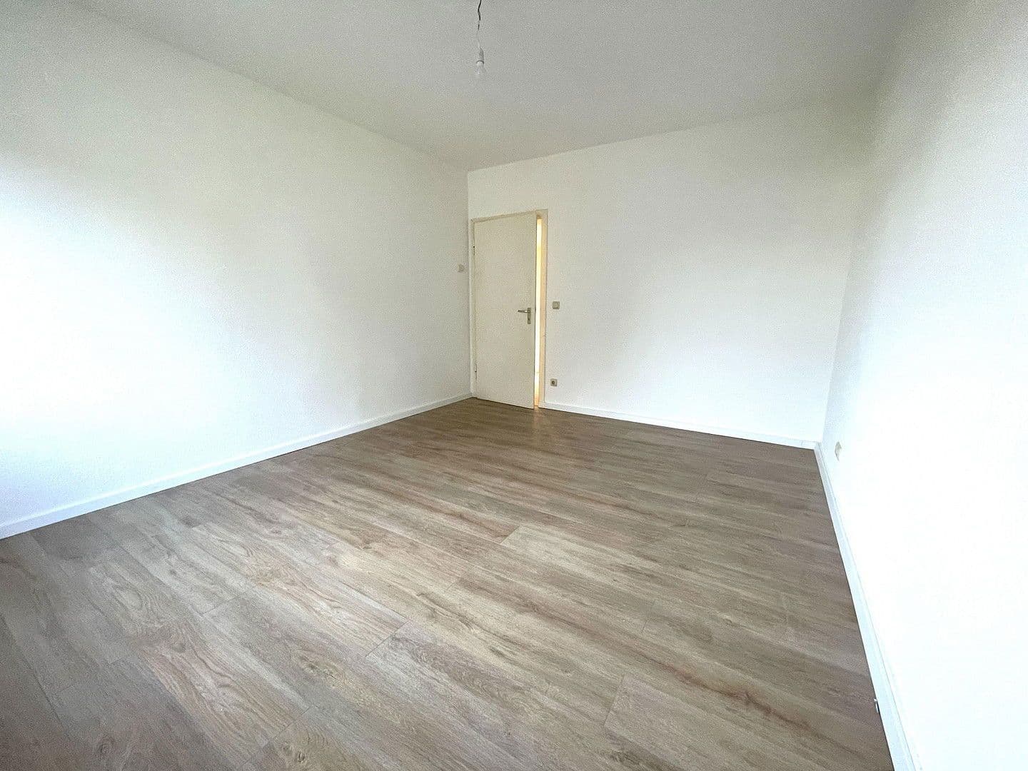 Prenájom bytu 2-izbový 51 m², Baasstr. 9, Essen, Severné Porýnie - Westfálsko Prenájom bytu 2-izbový 51 m², Baasstr. 9, Essen, Severné Porýnie - Westfálsko