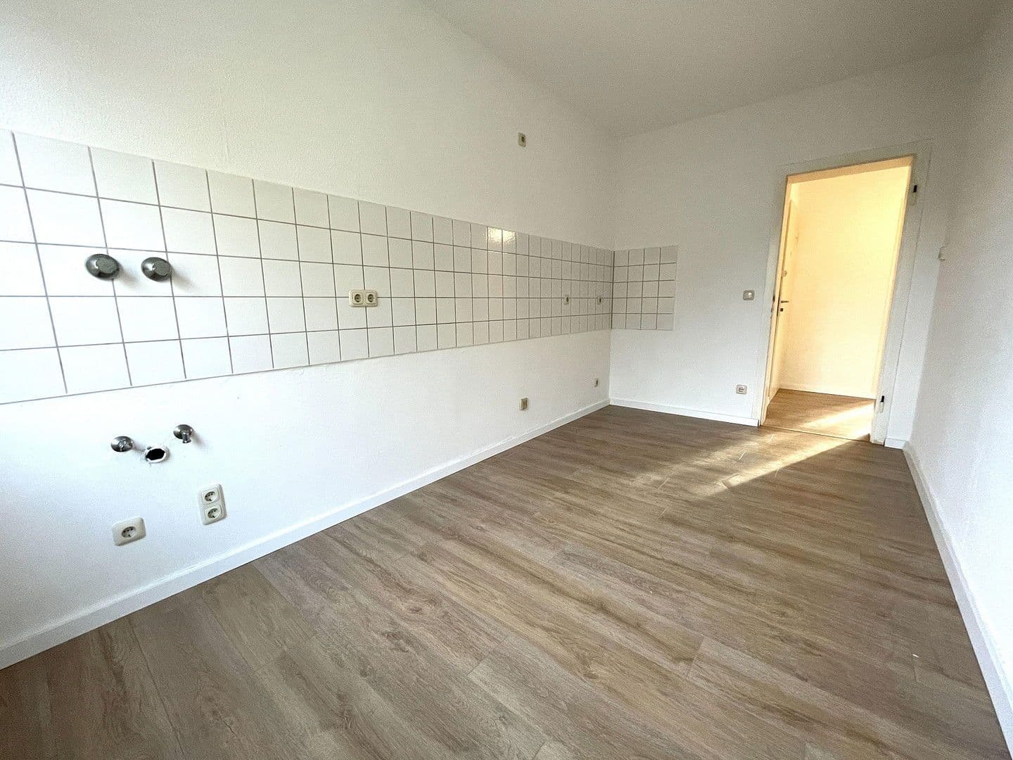 Prenájom bytu 2-izbový 51 m², Baasstr. 9, Essen, Severné Porýnie - Westfálsko Prenájom bytu 2-izbový 51 m², Baasstr. 9, Essen, Severné Porýnie - Westfálsko