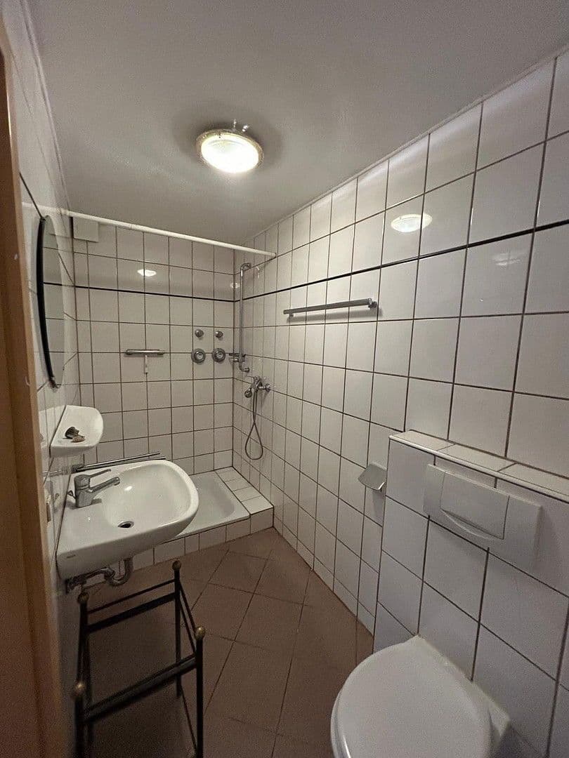 Prenájom bytu 1-izbový 27 m², Flörsheim, Hesensko Prenájom bytu 1-izbový 27 m², Flörsheim, Hesensko