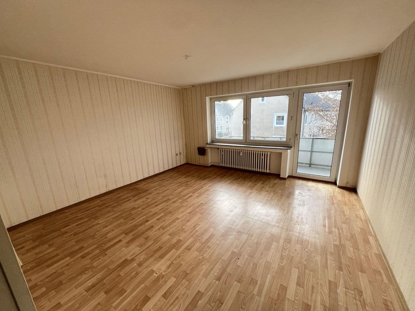 Predaj domu 840 m², pozemek 1.200 m², Schulstraße 70, Kamp-Lintfort, Severné Porýnie - Westfálsko Predaj domu 840 m², pozemek 1.200 m², Schulstraße 70, Kamp-Lintfort, Severné Porýnie - Westfálsko