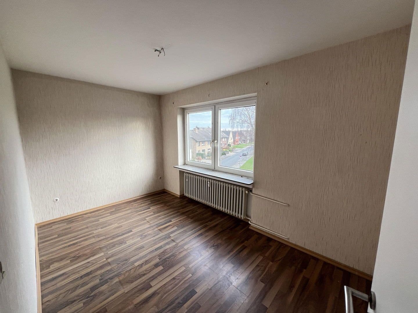 Predaj domu 840 m², pozemek 1.200 m², Schulstraße 70, Kamp-Lintfort, Severné Porýnie - Westfálsko Predaj domu 840 m², pozemek 1.200 m², Schulstraße 70, Kamp-Lintfort, Severné Porýnie - Westfálsko