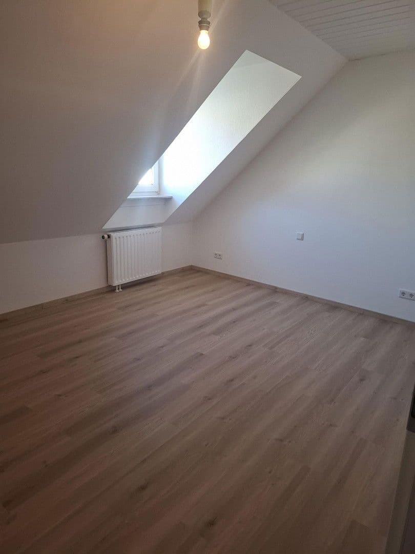 Prenájom bytu 3-izbový 64 m², Pfaffenhofen, Bavorsko Prenájom bytu 3-izbový 64 m², Pfaffenhofen, Bavorsko