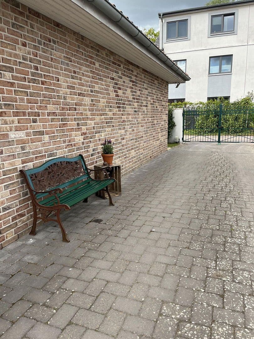 Predaj domu 140 m², pozemek 680 m², Grandweg 13 A, Quickborn, Šlezvicko-Holštajnsko Predaj domu 140 m², pozemek 680 m², Grandweg 13 A, Quickborn, Šlezvicko-Holštajnsko