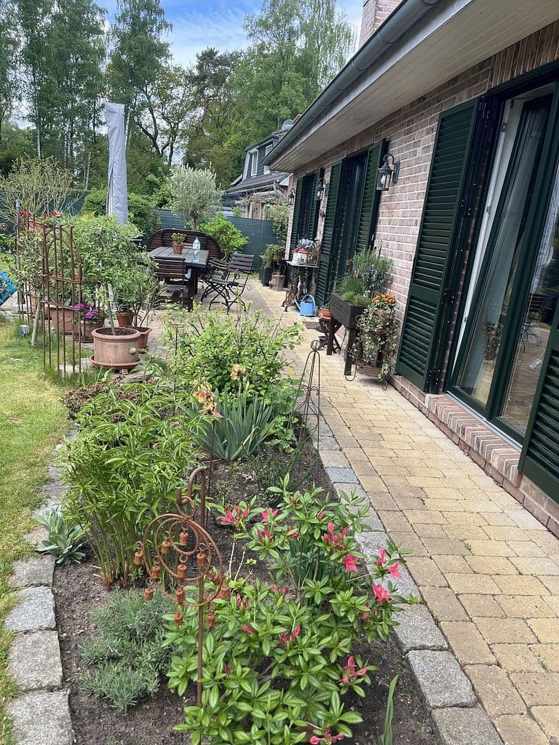 Predaj domu 140 m², pozemek 680 m², Grandweg 13 A, Quickborn, Šlezvicko-Holštajnsko Predaj domu 140 m², pozemek 680 m², Grandweg 13 A, Quickborn, Šlezvicko-Holštajnsko