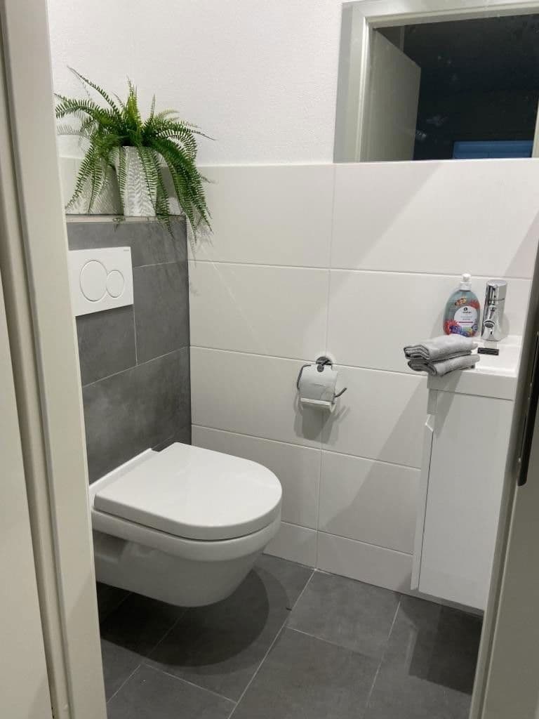 Prenájom bytu 2-izbový 50 m², Sindelfingen, Bádensko-Wurttembersko Prenájom bytu 2-izbový 50 m², Sindelfingen, Bádensko-Wurttembersko