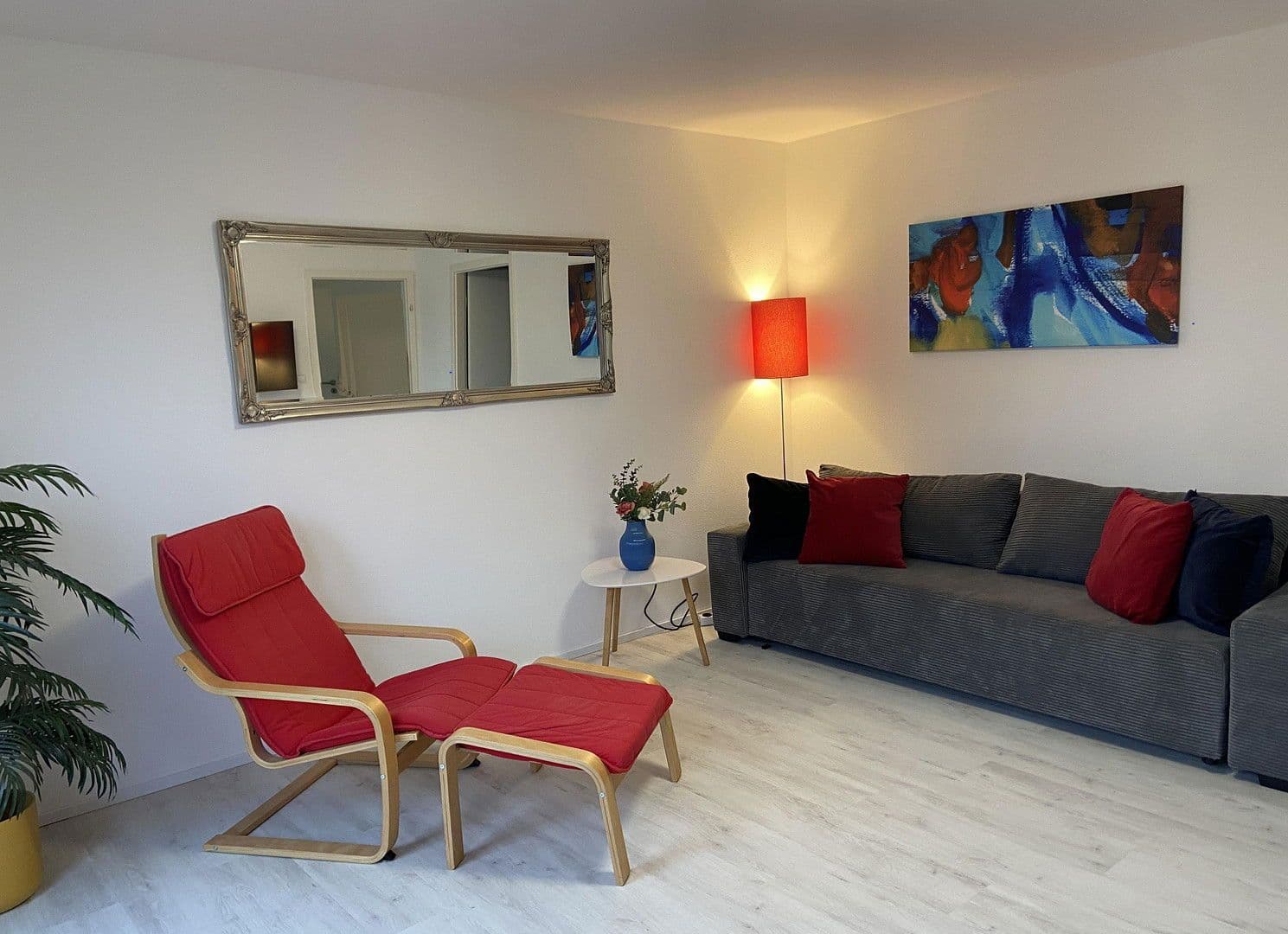 Prenájom bytu 2-izbový 50 m², Sindelfingen, Bádensko-Wurttembersko Prenájom bytu 2-izbový 50 m², Sindelfingen, Bádensko-Wurttembersko