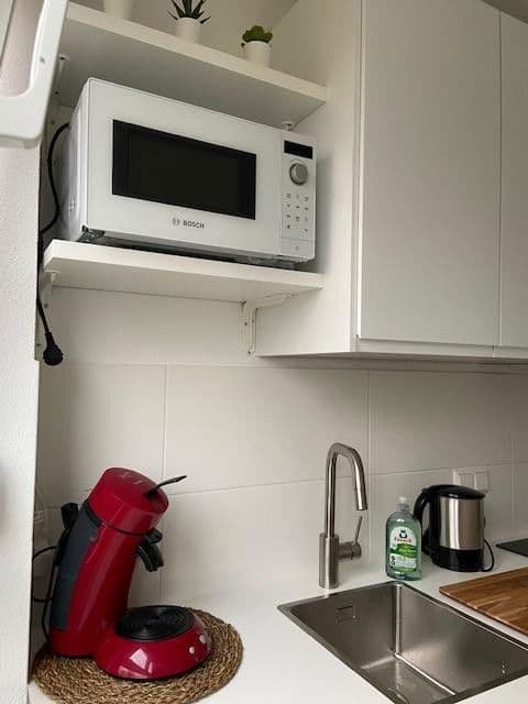 Prenájom bytu 2-izbový 50 m², Sindelfingen, Bádensko-Wurttembersko Prenájom bytu 2-izbový 50 m², Sindelfingen, Bádensko-Wurttembersko