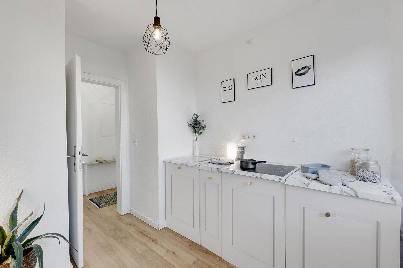 Predaj bytu 4-izbový 81 m², Oldenburg, Dolné Sasko Predaj bytu 4-izbový 81 m², Oldenburg, Dolné Sasko