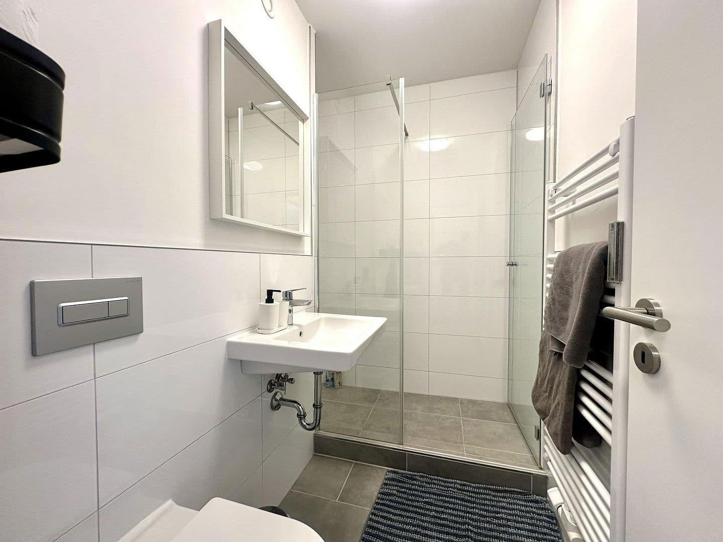 Predaj bytu 3-izbový 65 m², Kierberger Straße 15, Köln, Severné Porýnie - Westfálsko Predaj bytu 3-izbový 65 m², Kierberger Straße 15, Köln, Severné Porýnie - Westfálsko