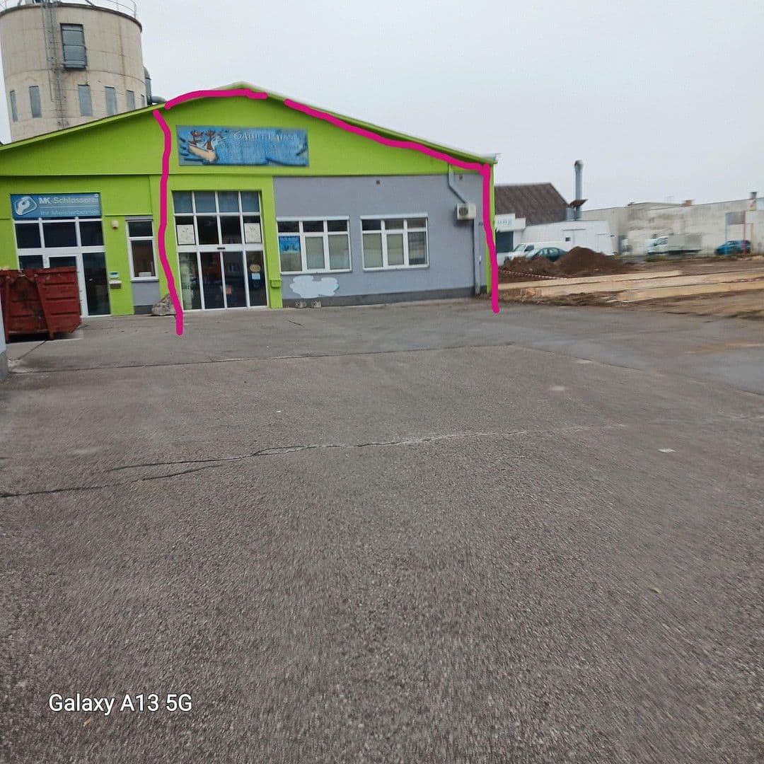 Prenájom nebytového priestoru 1.000 m², Fischauergasse 132, Wiener Neustadt, Dolné Rakúsko Prenájom nebytového priestoru 1.000 m², Fischauergasse 132, Wiener Neustadt, Dolné Rakúsko