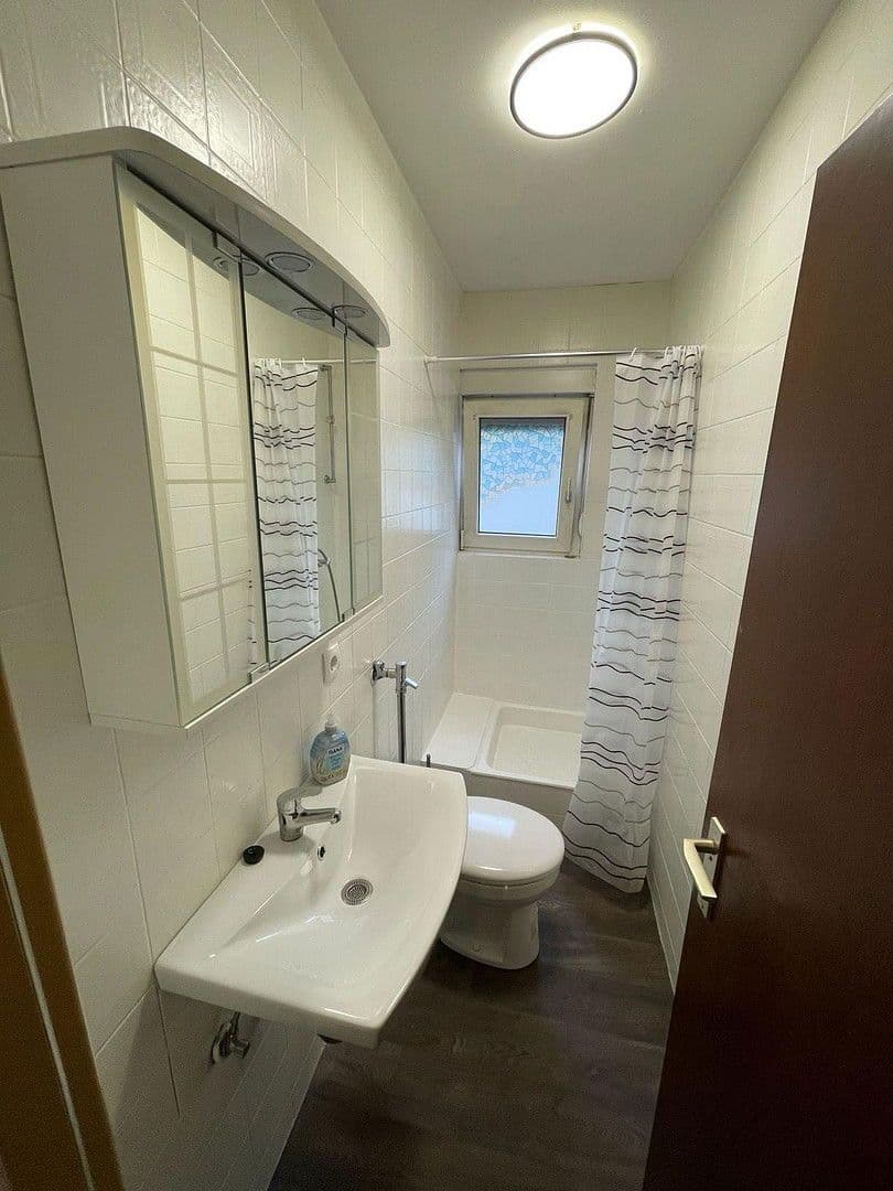 Prenájom bytu 1-izbový 40 m², Herbststraße 1, Schwandorf, Bavorsko Prenájom bytu 1-izbový 40 m², Herbststraße 1, Schwandorf, Bavorsko