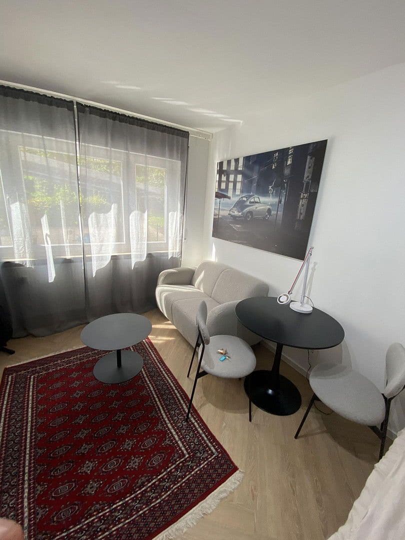 Prenájom bytu 1-izbový 30 m², Aspergstr. 24, Stuttgart, Bádensko-Wurttembersko Prenájom bytu 1-izbový 30 m², Aspergstr. 24, Stuttgart, Bádensko-Wurttembersko