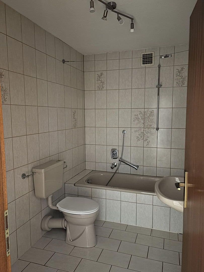 Prenájom bytu 2-izbový 58 m², Frühlingsstr. 9, Großheubach, Bavorsko Prenájom bytu 2-izbový 58 m², Frühlingsstr. 9, Großheubach, Bavorsko