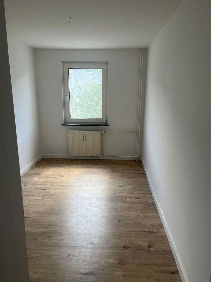 Prenájom bytu 4-izbový 60 m², Lemwerder, Dolné Sasko Prenájom bytu 4-izbový 60 m², Lemwerder, Dolné Sasko