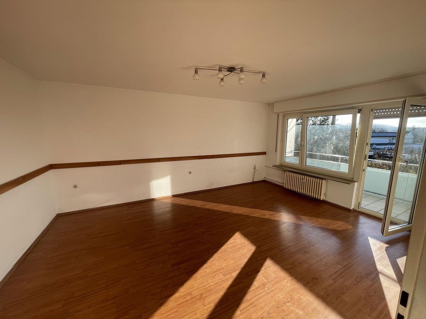 Predaj bytu 4-izbový 80 m², Metzingen, Bádensko-Wurttembersko Predaj bytu 4-izbový 80 m², Metzingen, Bádensko-Wurttembersko