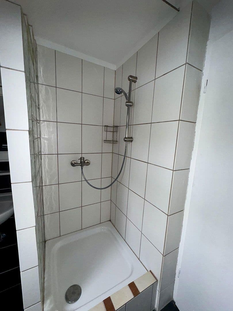 Prenájom bytu 3-izbový 80 m², Wuppertal Cronenberg, Severné Porýnie - Westfálsko Prenájom bytu 3-izbový 80 m², Wuppertal Cronenberg, Severné Porýnie - Westfálsko