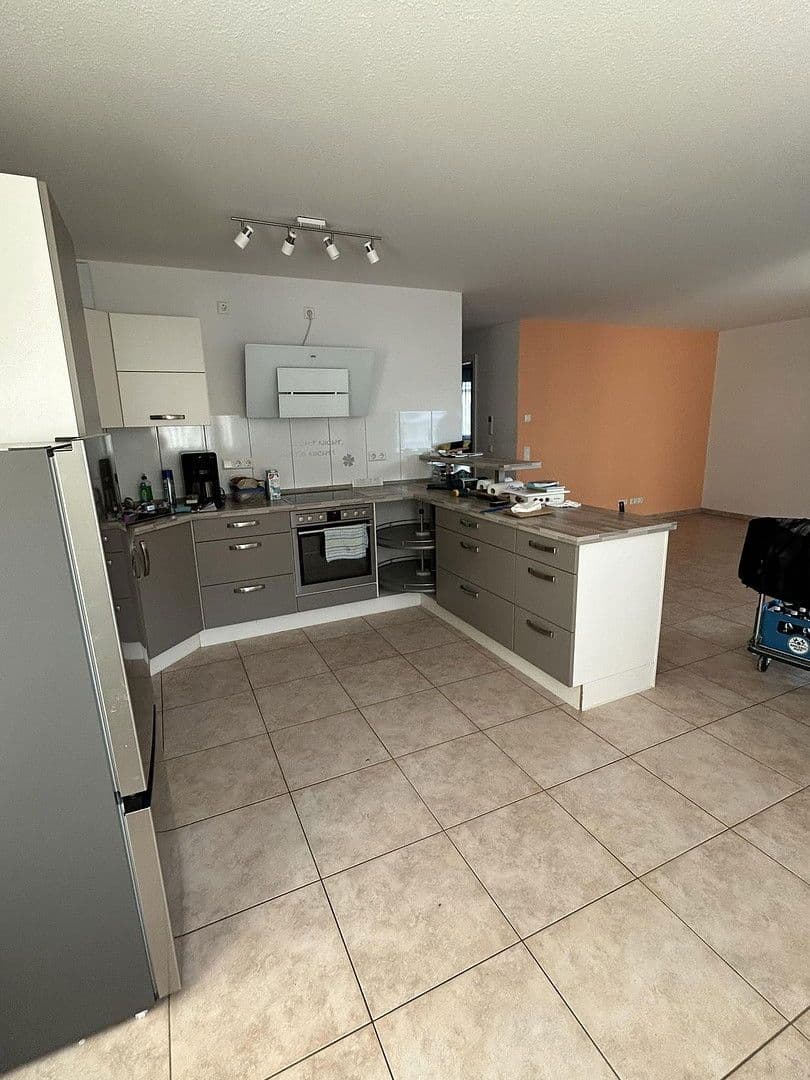 Prenájom bytu 3-izbový 80 m², Nufringen, Bádensko-Wurttembersko Prenájom bytu 3-izbový 80 m², Nufringen, Bádensko-Wurttembersko