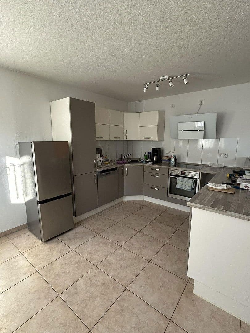 Prenájom bytu 3-izbový 80 m², Nufringen, Bádensko-Wurttembersko Prenájom bytu 3-izbový 80 m², Nufringen, Bádensko-Wurttembersko