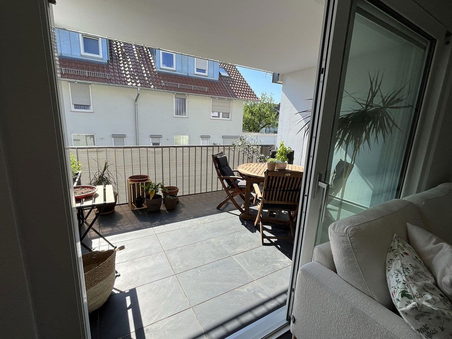 Prenájom bytu 3-izbový 80 m², Nufringen, Bádensko-Wurttembersko Prenájom bytu 3-izbový 80 m², Nufringen, Bádensko-Wurttembersko