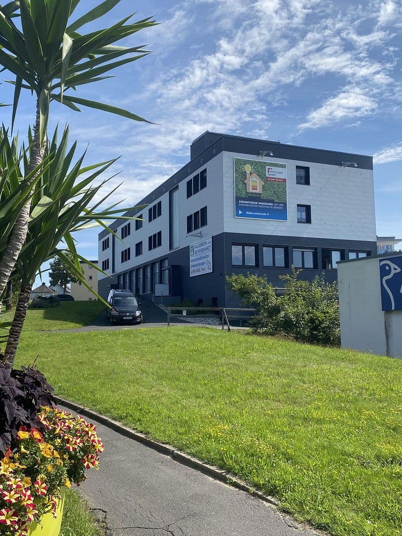 Prenájom kancelárie 393 m², Waldershoferstr. 49/51, Marktredwitz, Bavorsko Prenájom kancelárie 393 m², Waldershoferstr. 49/51, Marktredwitz, Bavorsko